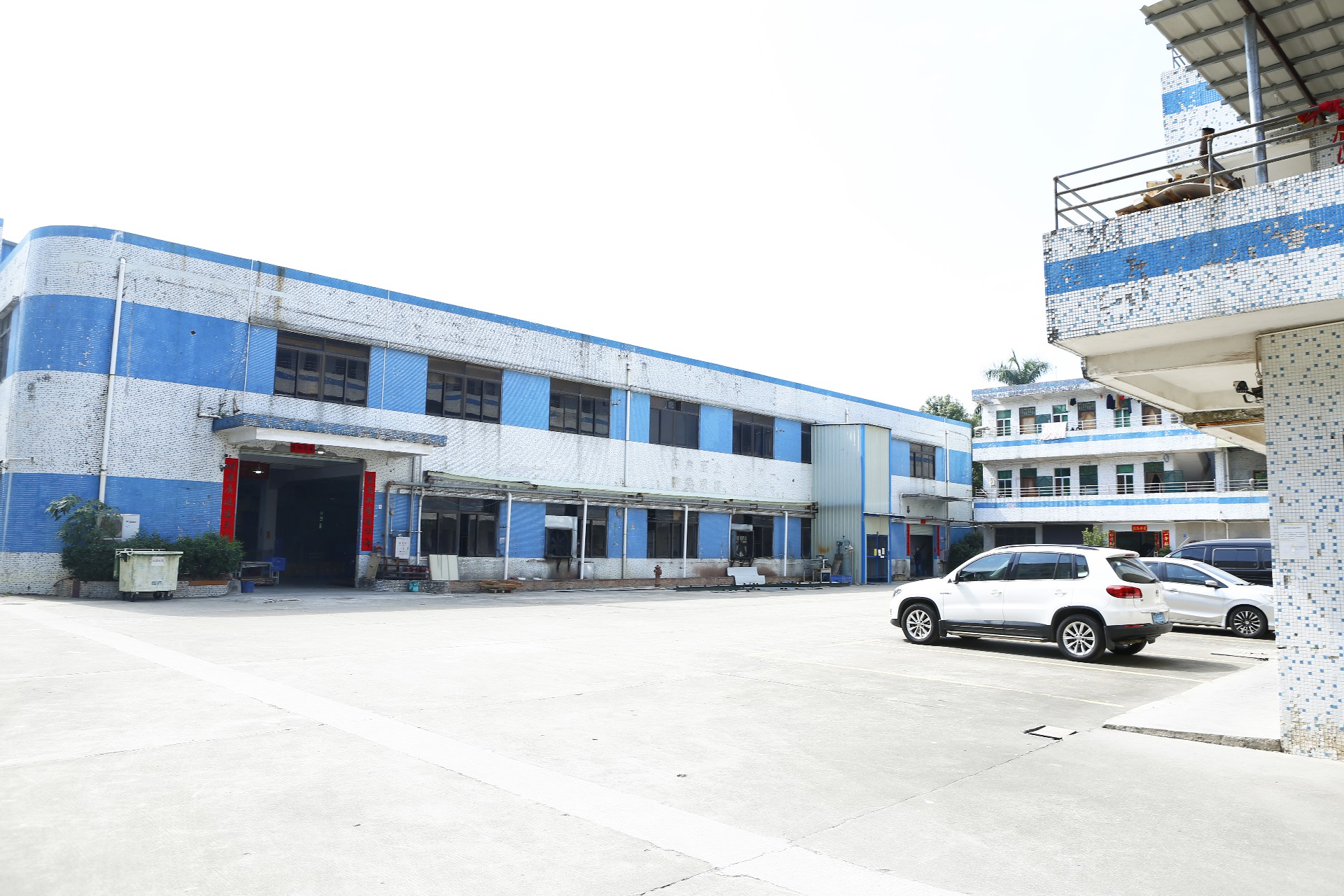 1684978745920499.jpg 1684978745920499.jpg